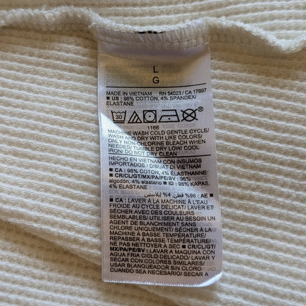 Old Navy Thermal-Knit Cropped Henley Tank Top - Picture 6 of 6